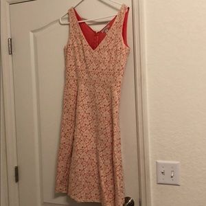 Lace coral dress A-line.